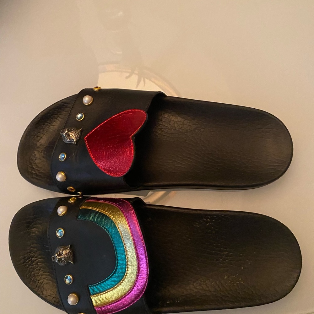 Gucci Black and Red Sandals with Playful Design